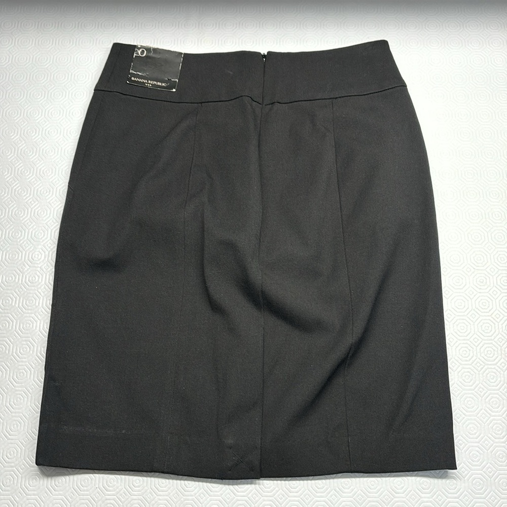 Banana Republic Pencil Skirt Size 0 Colour Black NWT - Picture 2 of 11